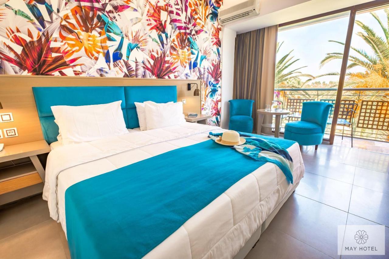 May Beach Hotel מלון