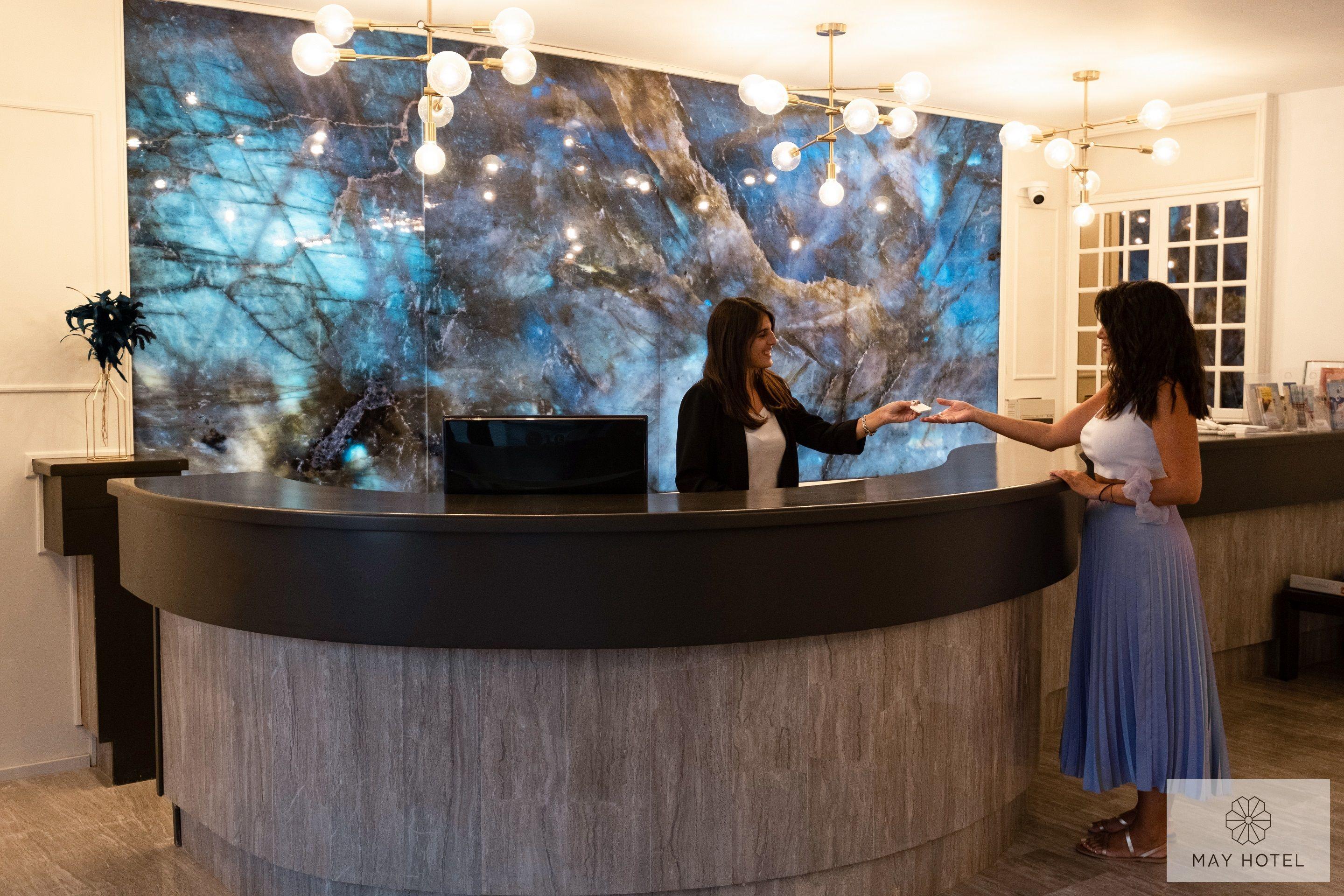 May Beach Hotel 4* העיירה רתימנו