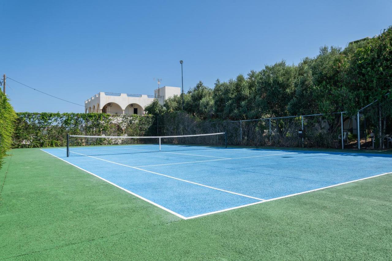 מלון May Beach Hotel העיירה רתימנו