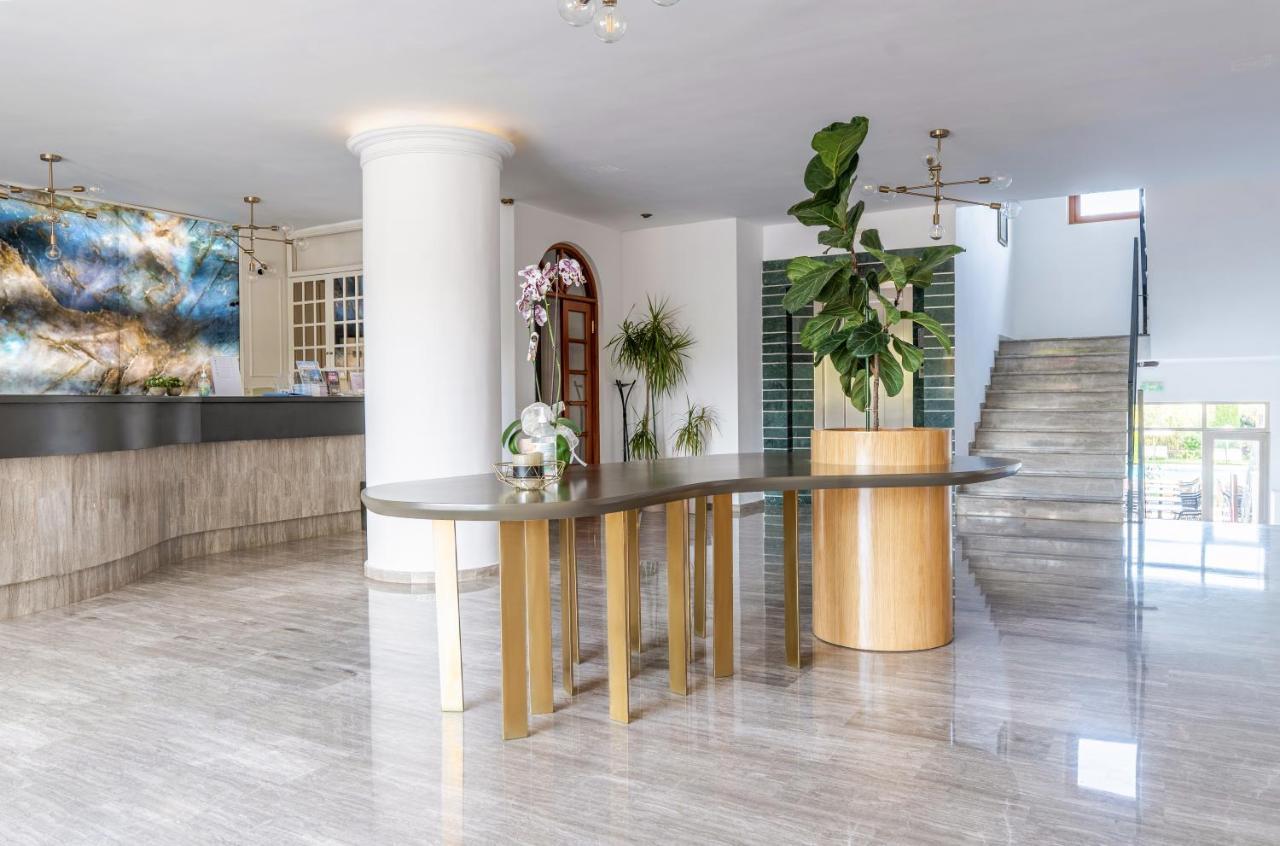 מלון May Beach Hotel העיירה רתימנו