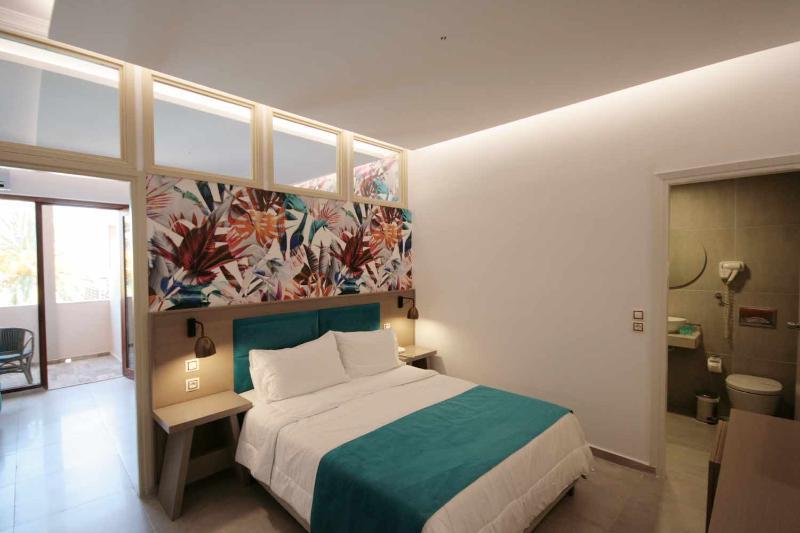 May Beach Hotel מלון העיירה רתימנו
