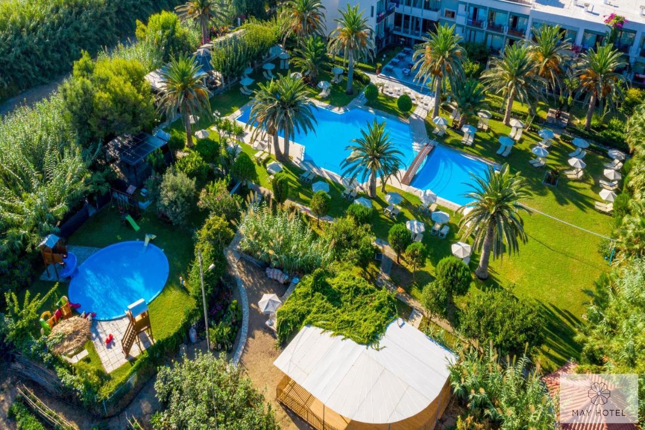 May Beach Hotel מלון